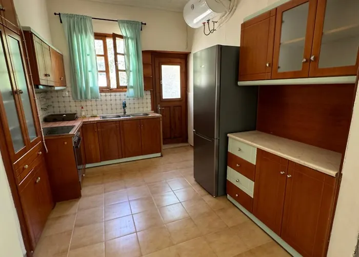 90M2 2 Bedroom Apartment In Myrina Center - Port Of Myrina